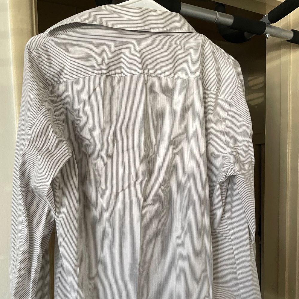 Men’s button down medium - Picture 2 of 3